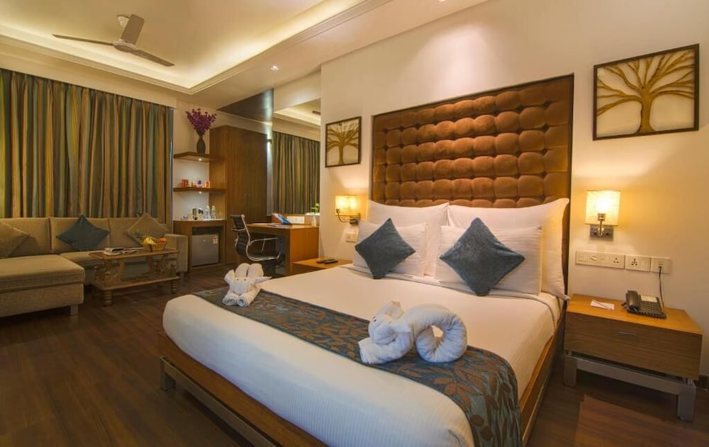 Riverview Hotel 9/48