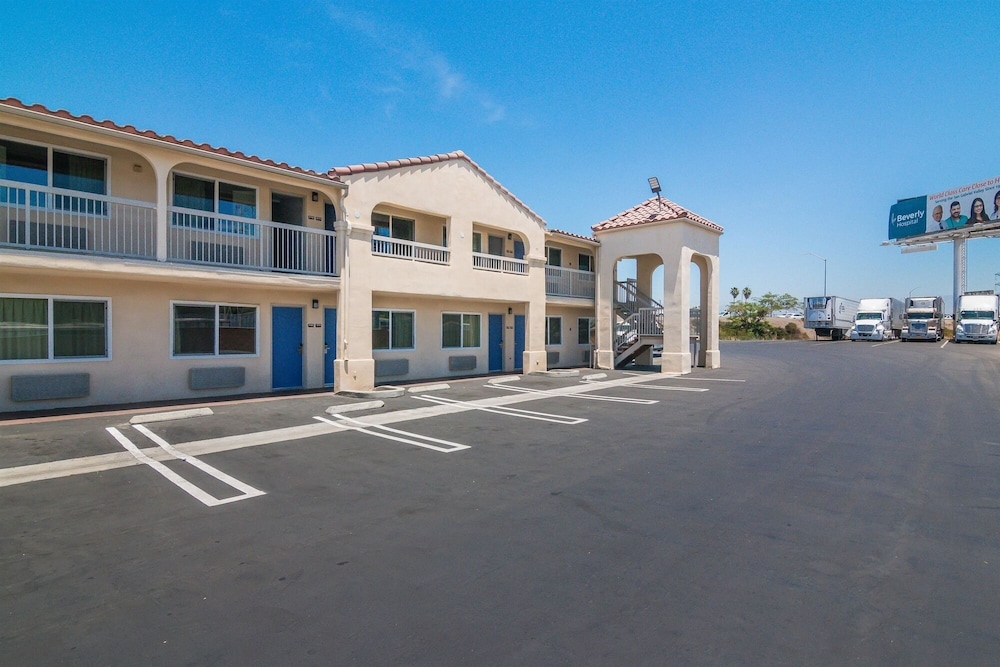 Motel6 South El Monte, CA - Los Angeles 38/44