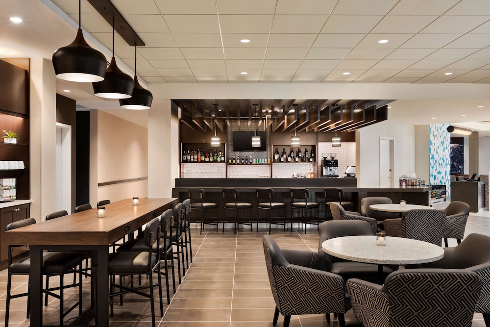 Hyatt Place Virginia Beach Town Center 34/52
