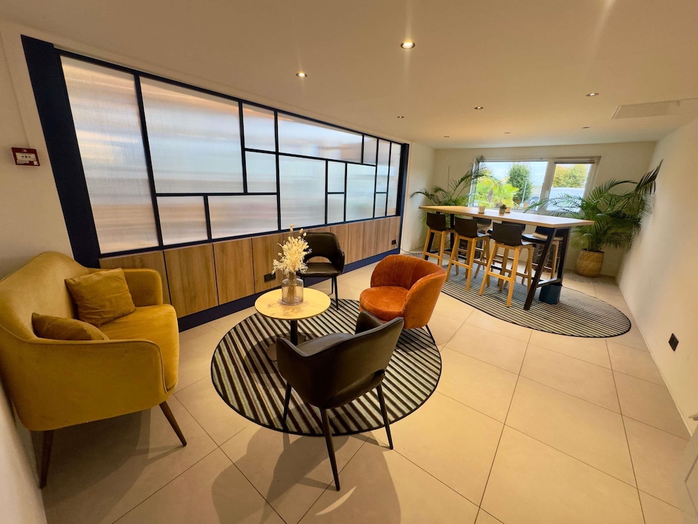 MERCURE ROUEN VAL DE REUIL 24/50