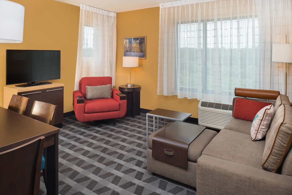 TownePlace Suites by Marriott New Hartford 30/48