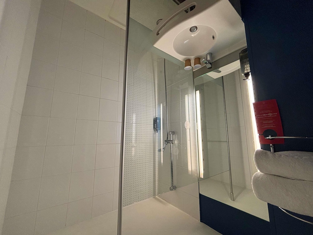 Ibis Aix En Provence Hotel 73/74