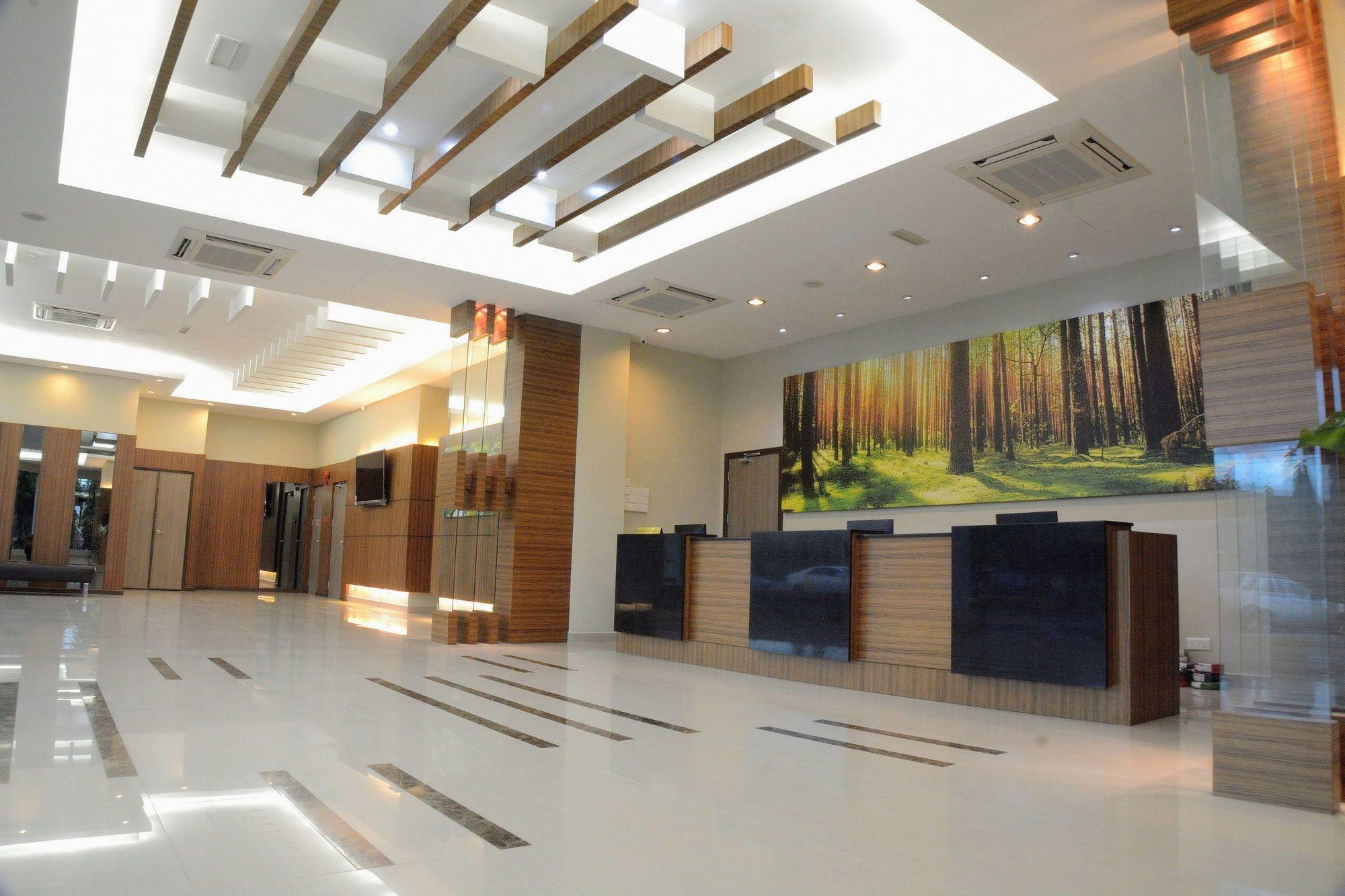 Amanson Signature Hotel 8/51
