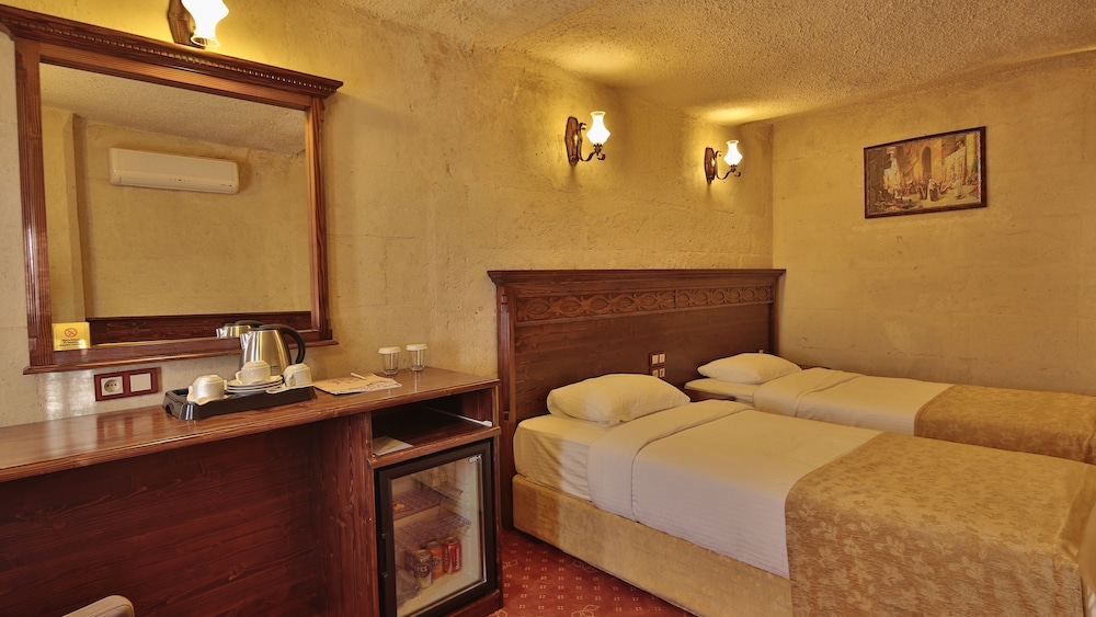 Dilek Kaya Hotel Special Class 15/71