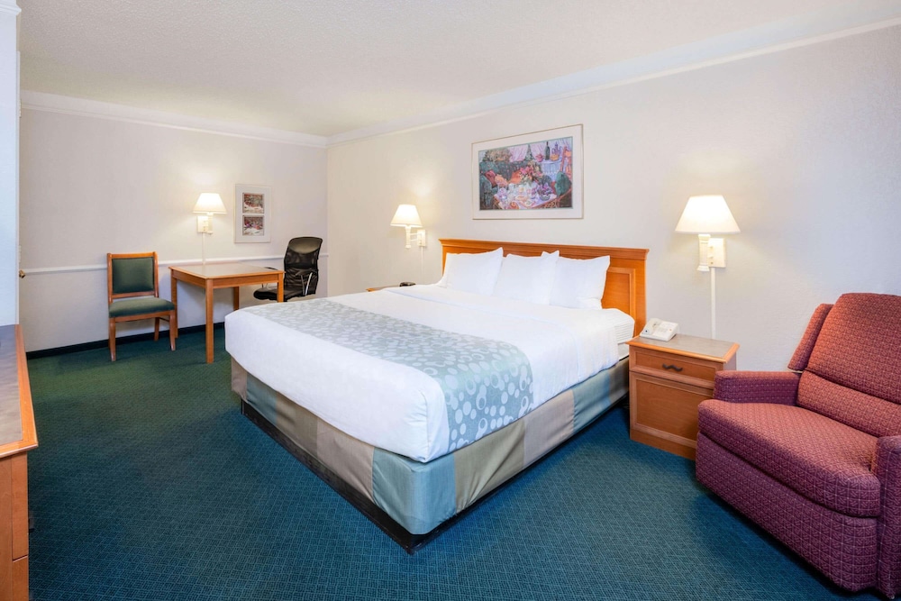 La Quinta Inn Farmington 16/44