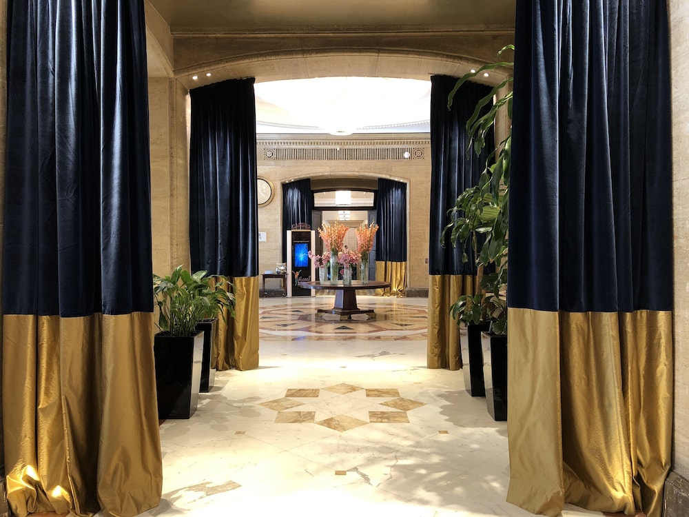 lobby