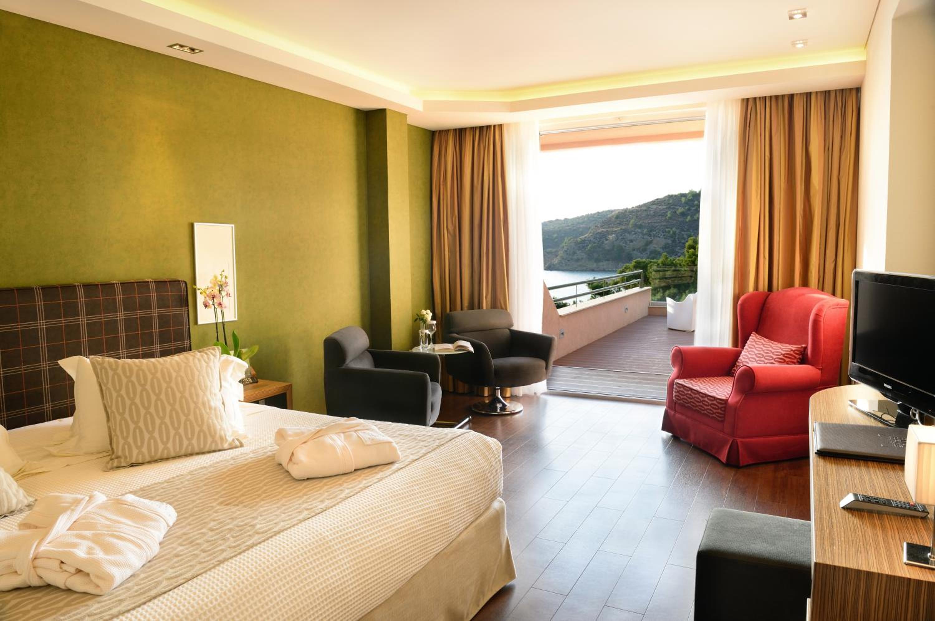 Royal, Suite, Sea View, Outdoor Jetted Tub