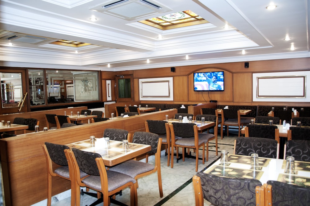 SUVARNA RESIDENCY 45/46