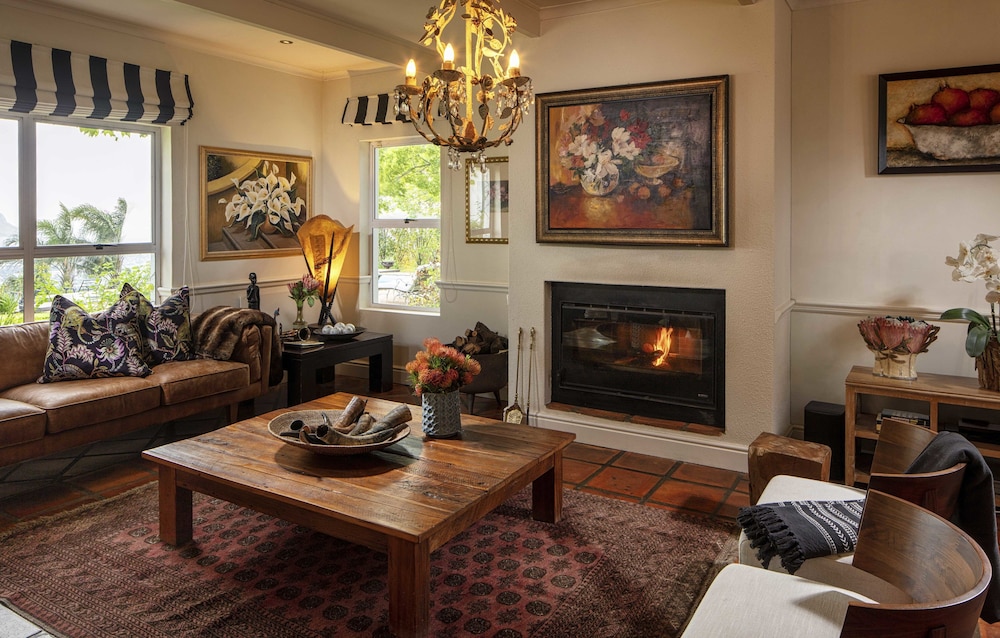 Spanish Farm Guest Lodge 50/90