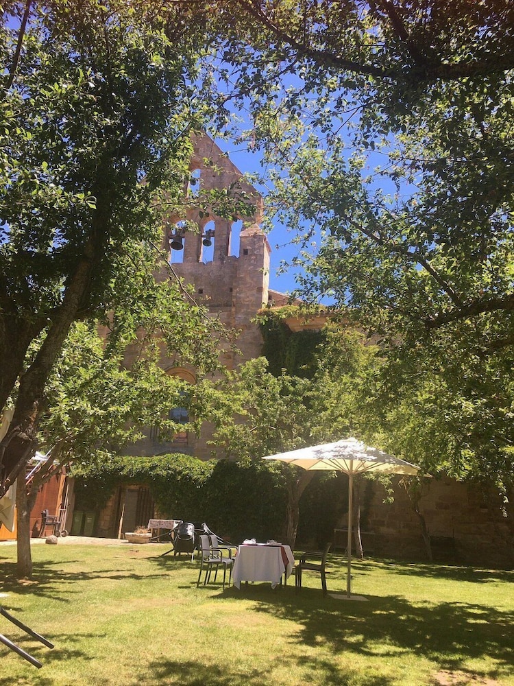 POSADA SANTA MARIA LA REAL 72/75