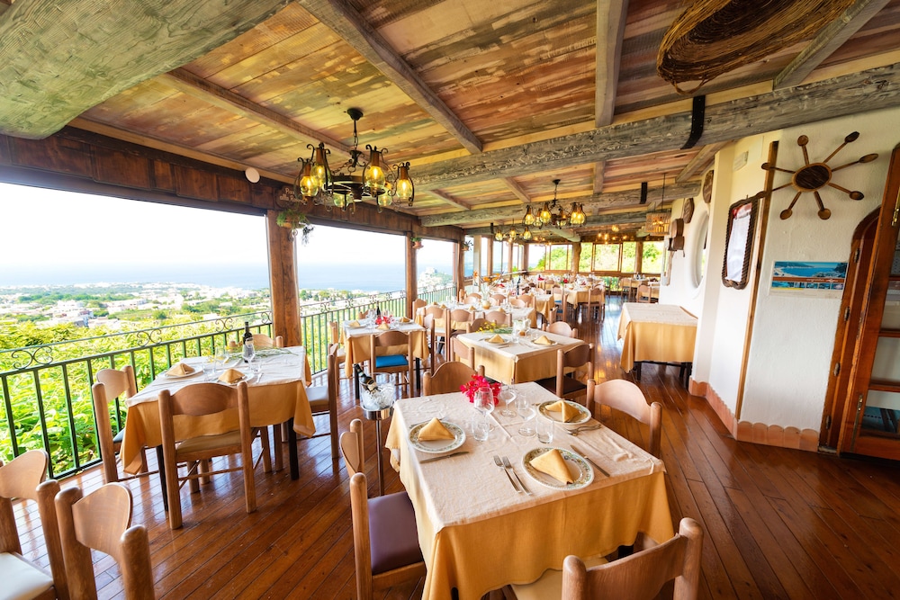 Hotel La Capannina 49/63