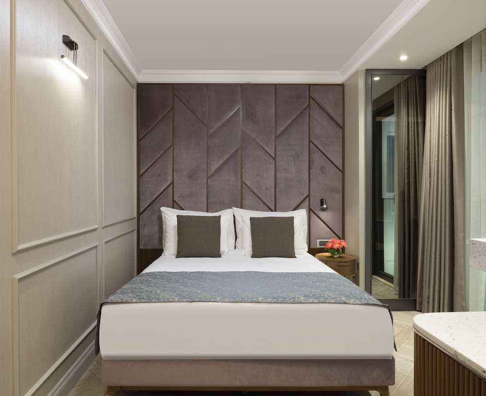 Nena Hotel 17/47