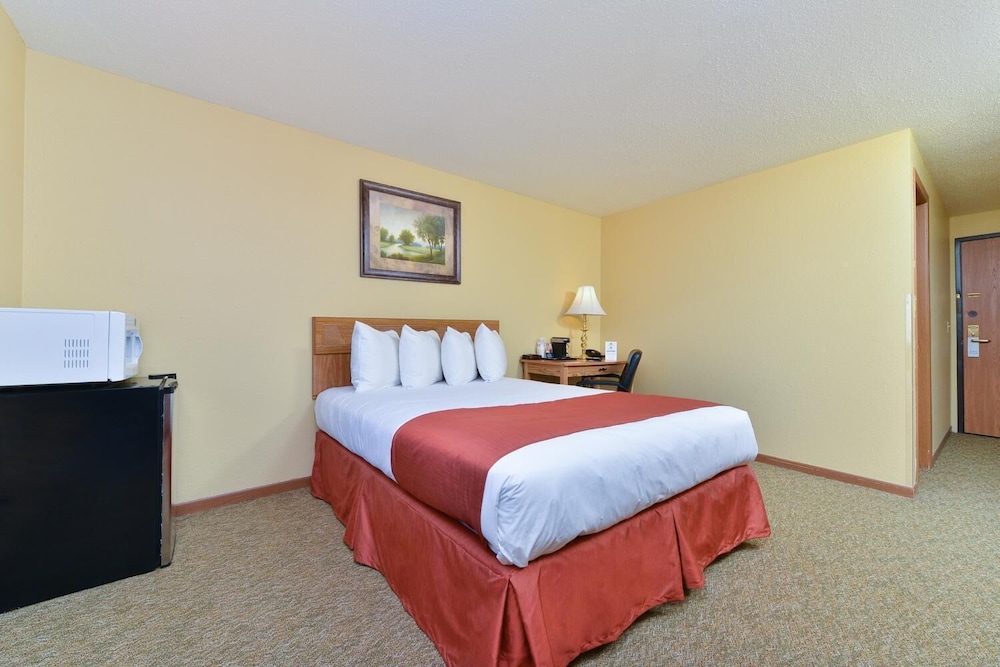 Americas Best Value Inn Kadoka 5/12