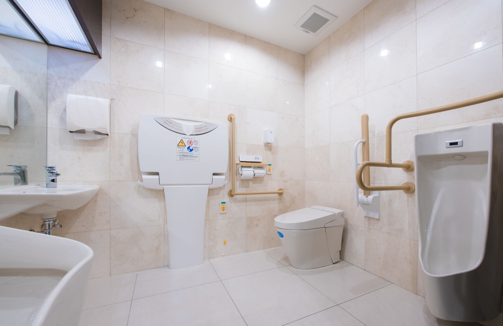 Toyoko Inn Nagoya Meieki Minami 56/58