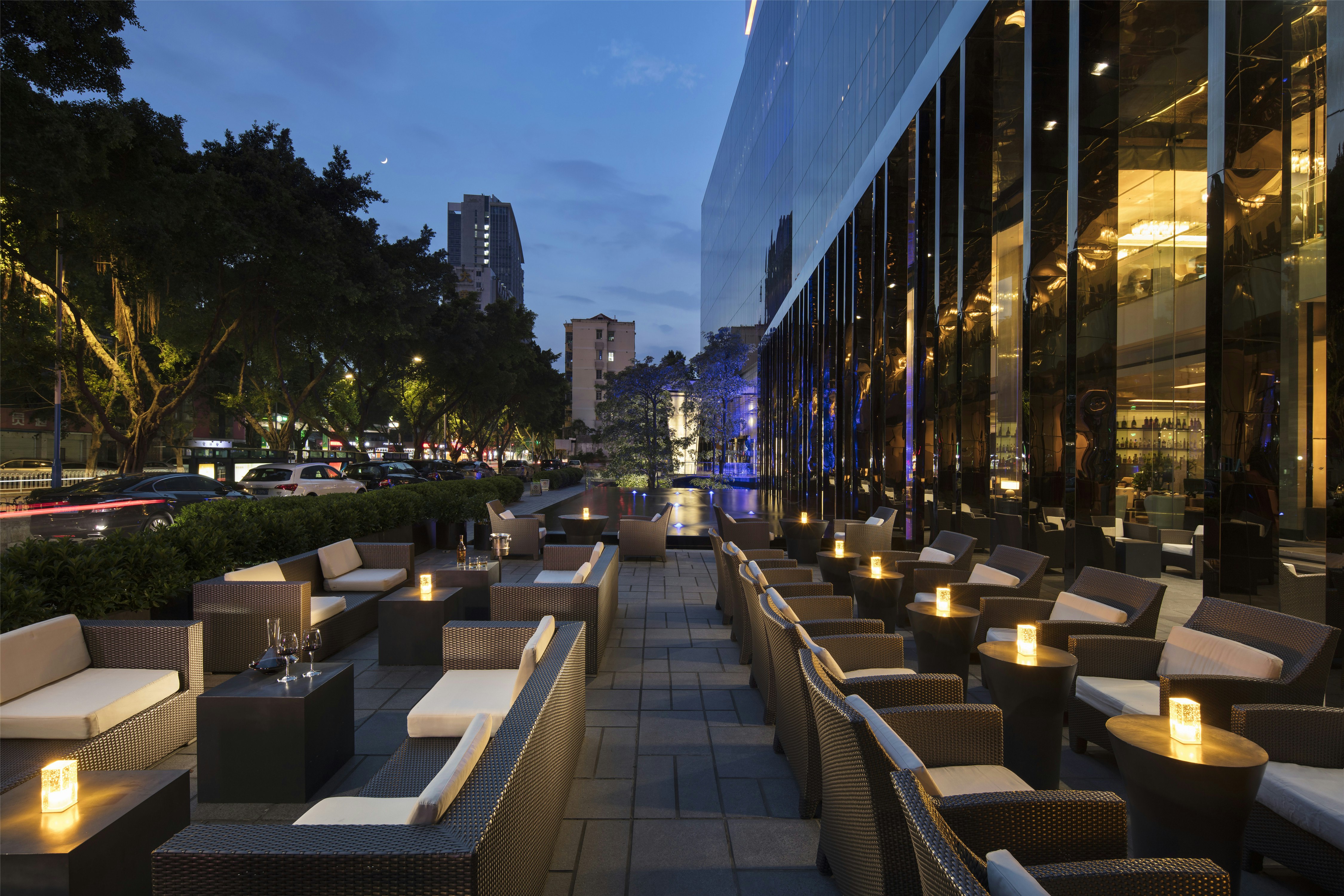 Hilton Guangzhou Tianhe 75/79