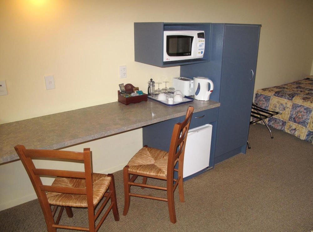 Elliotts Kapiti Coast Motor Lodge 20/26