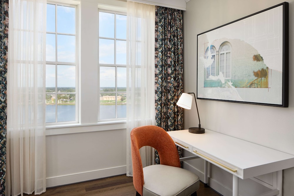 The Terrace Hotel Lakeland, Tapestry Collection by Hilton 14/71