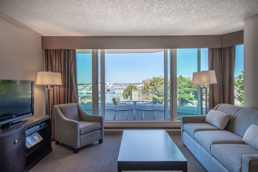 Victoria Regent Waterfront Hotel & Suites 48/86