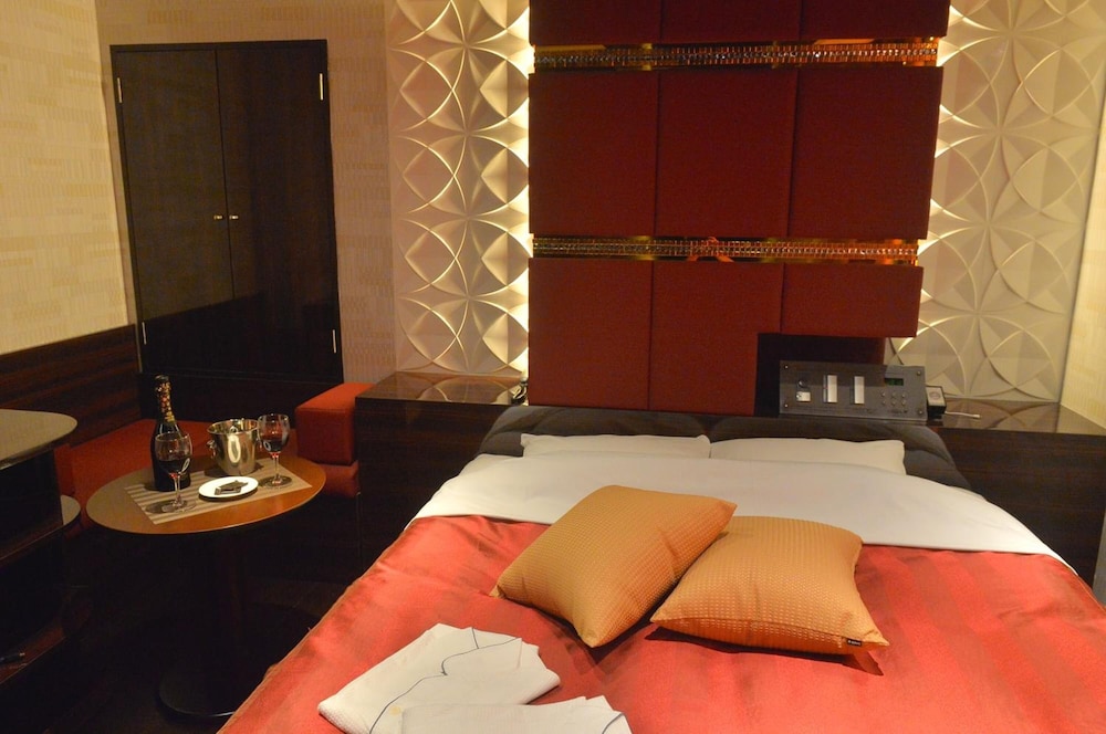 Terrace M Yokota Base - Adult Only 24/40