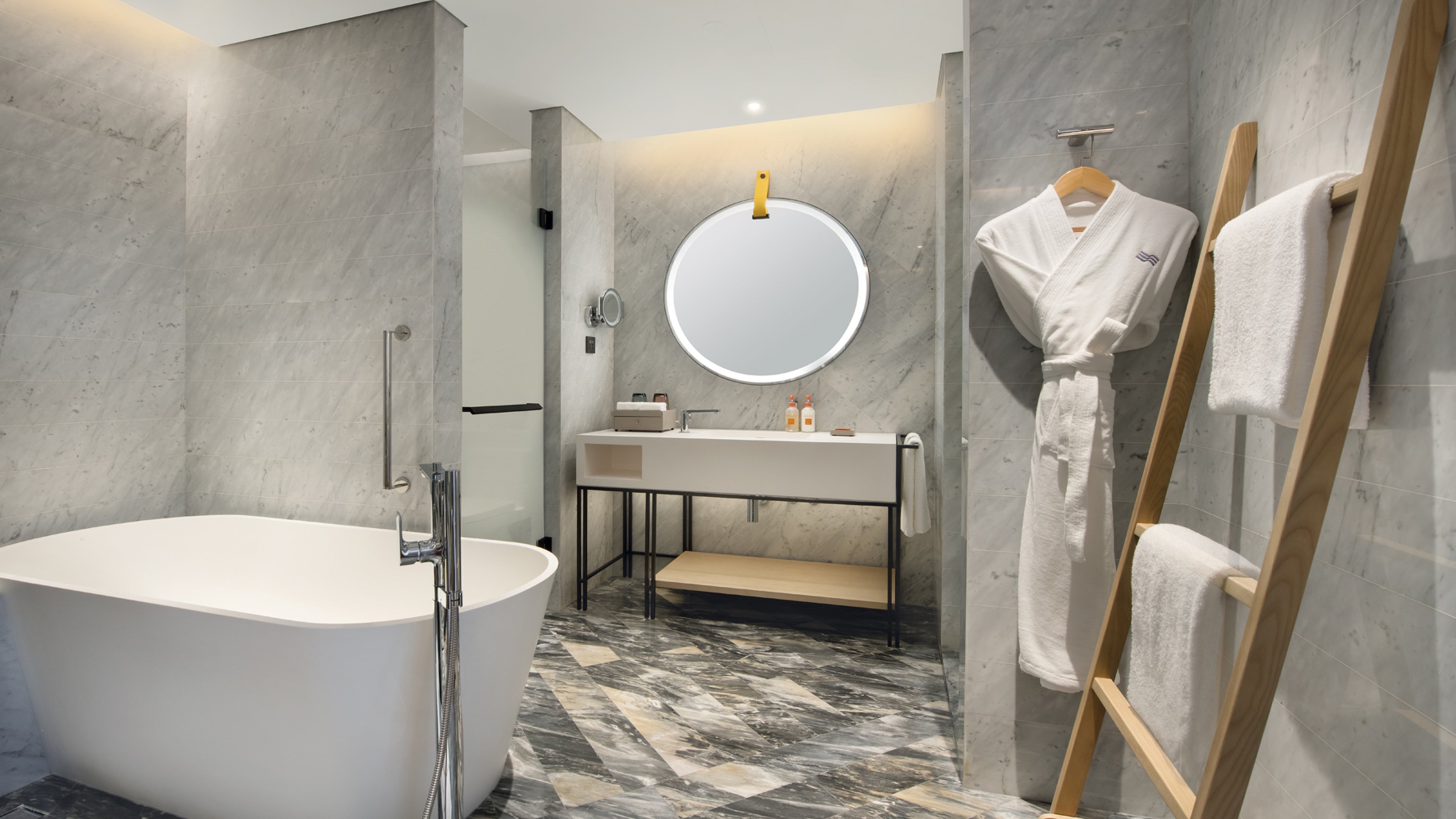 غرفة قياسية بسرير كينج بإطلالة على النهر، Crowne Plaza Quanzhou Riverview 3/3
