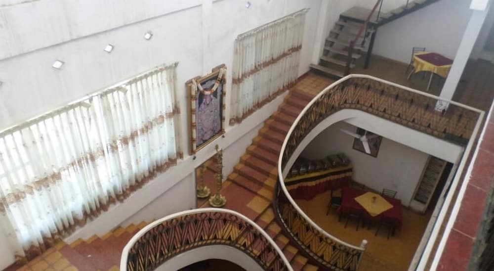 Cosy Hotel And Restaurant 5/24