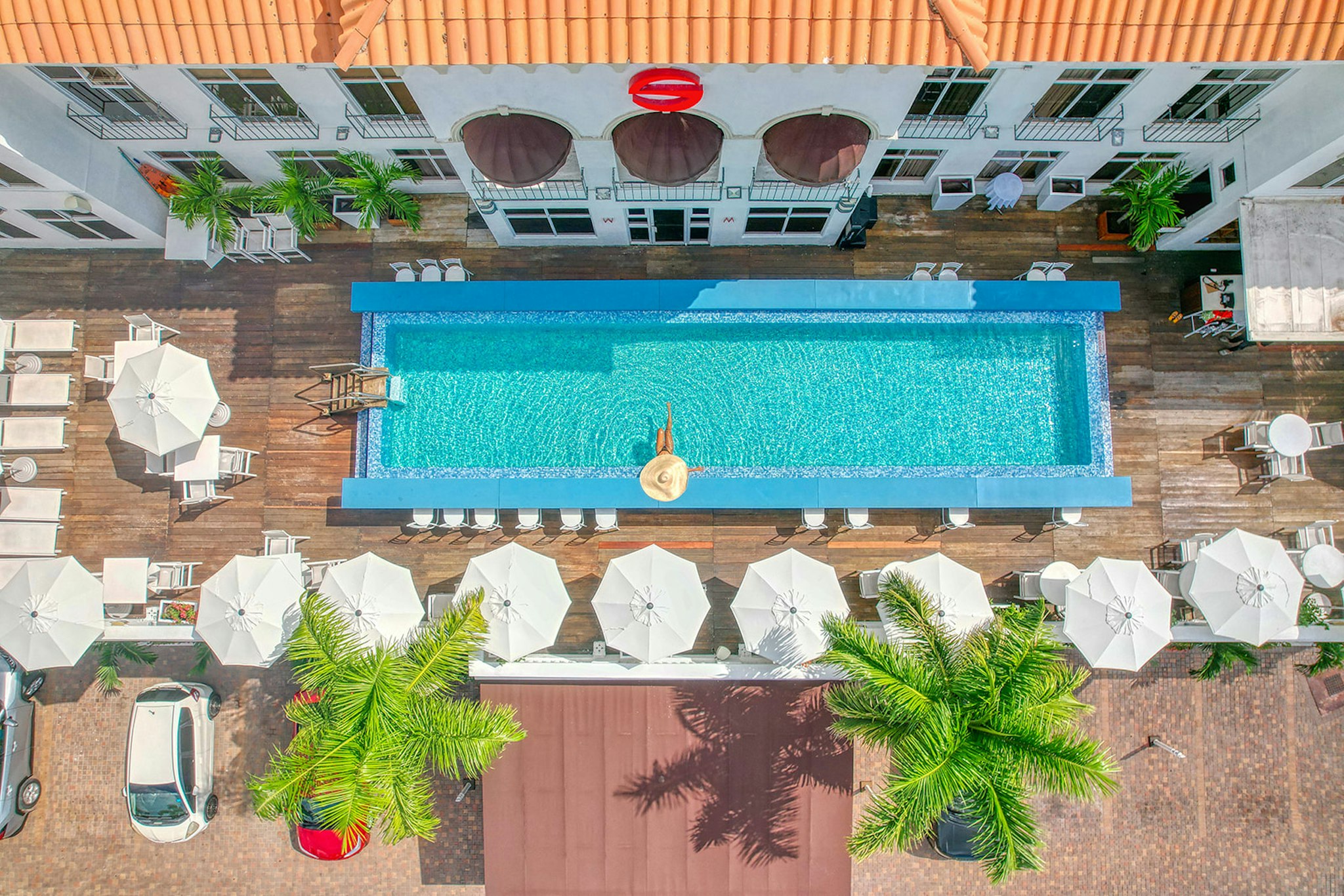 Spanish Court Hotel 47/50