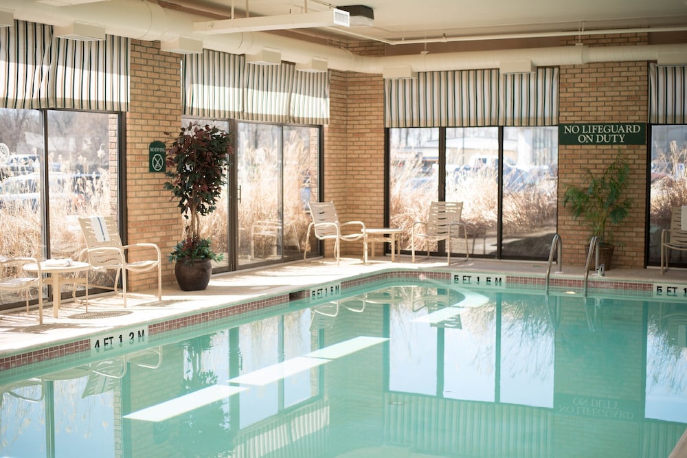 swimming pool spa