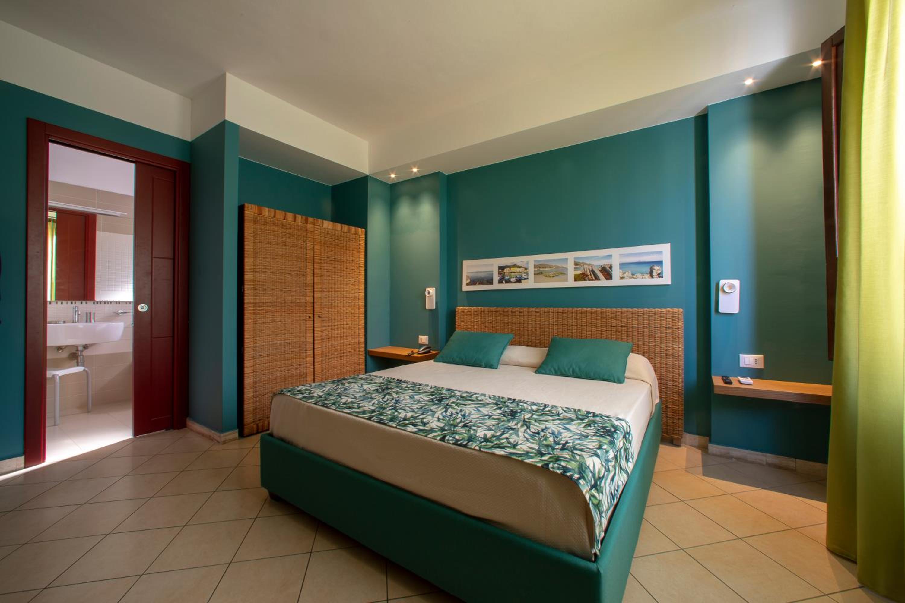Hotel Insula 11/50