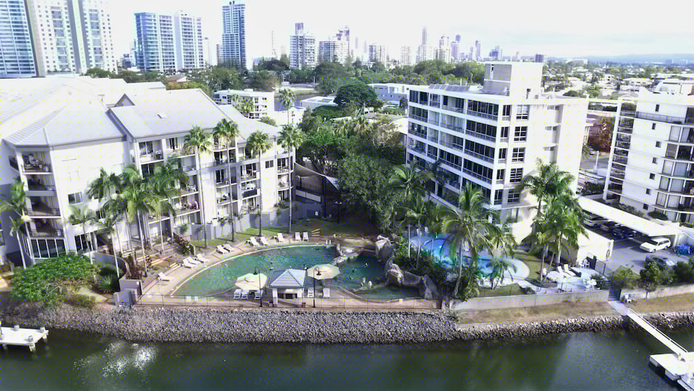Paradise Island Resort 24/62