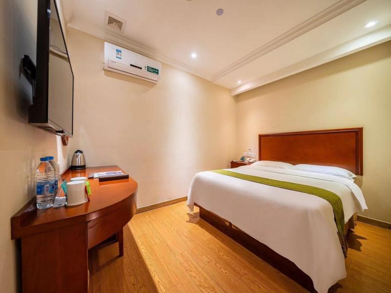 GreenTree Inn Shanghai East Xietu Road Jiuyuan Express Hotel 16/47