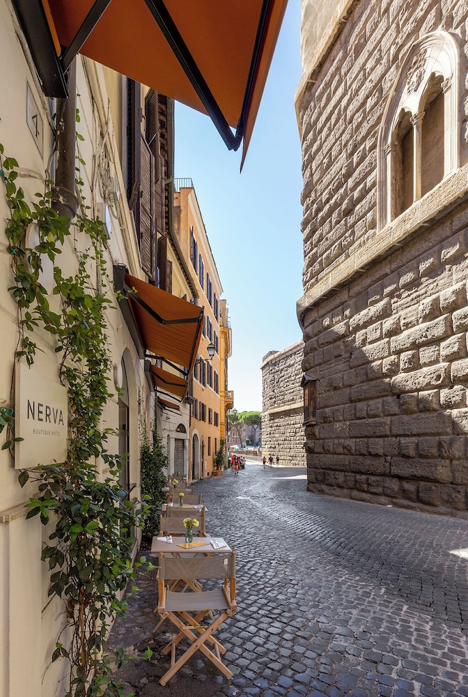 Nerva Boutique Hotel 62/72
