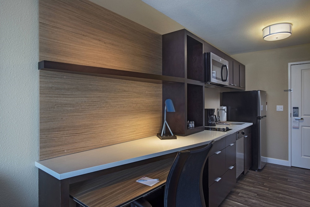 TOWNEPLACE SUITES COLUMBIA 10/34