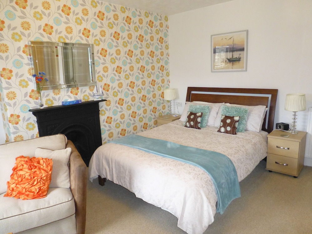 Bryn Derwen Guest House 18/60