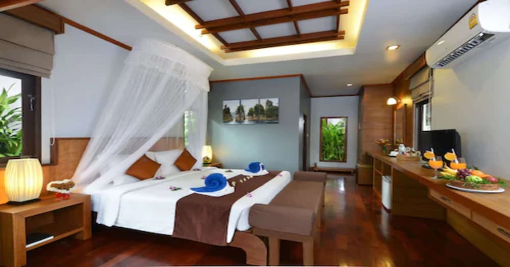 Phangan Bayshore Resort 25/69