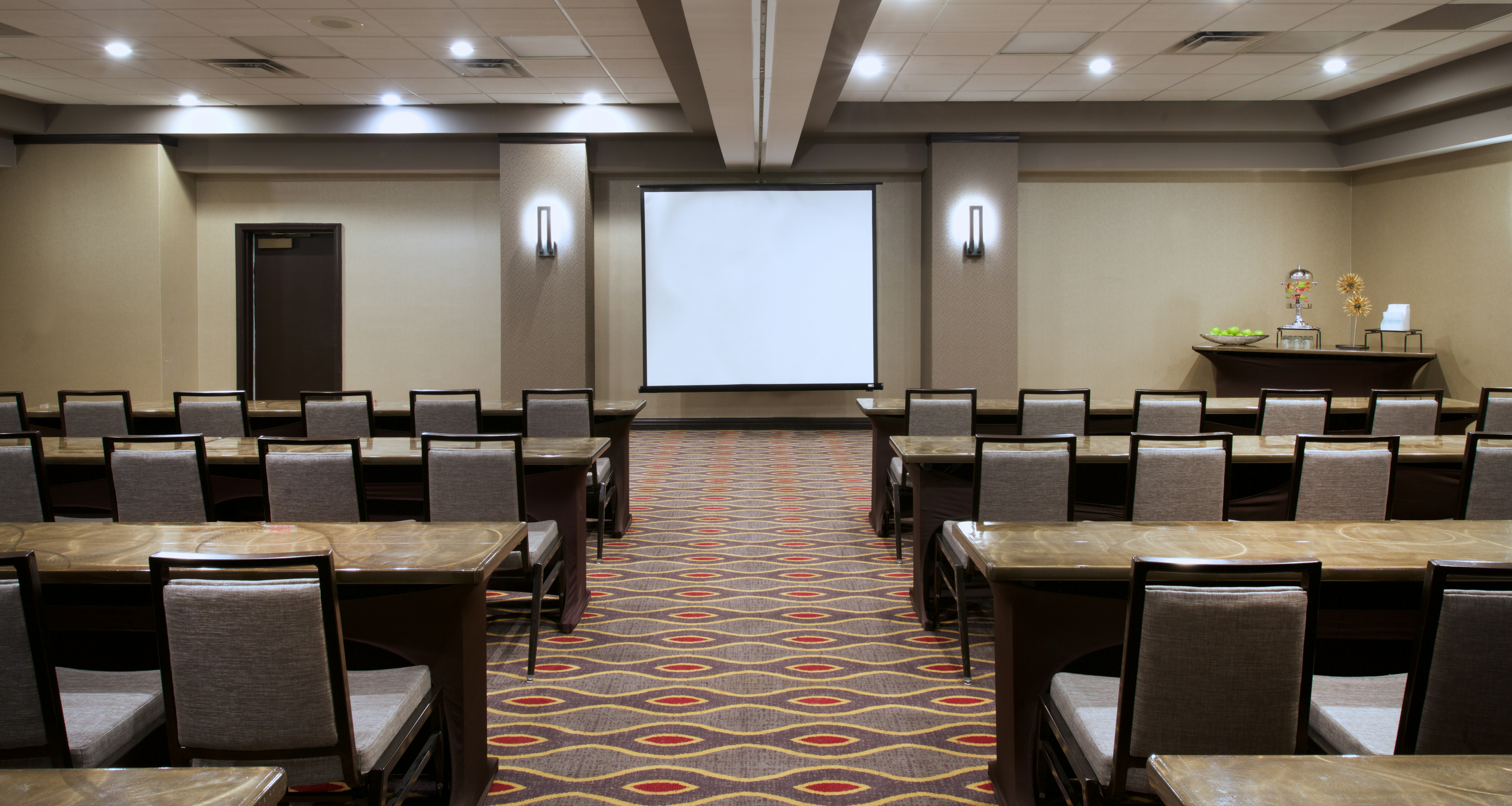 Embassy Suites Dulles Airport 54/62