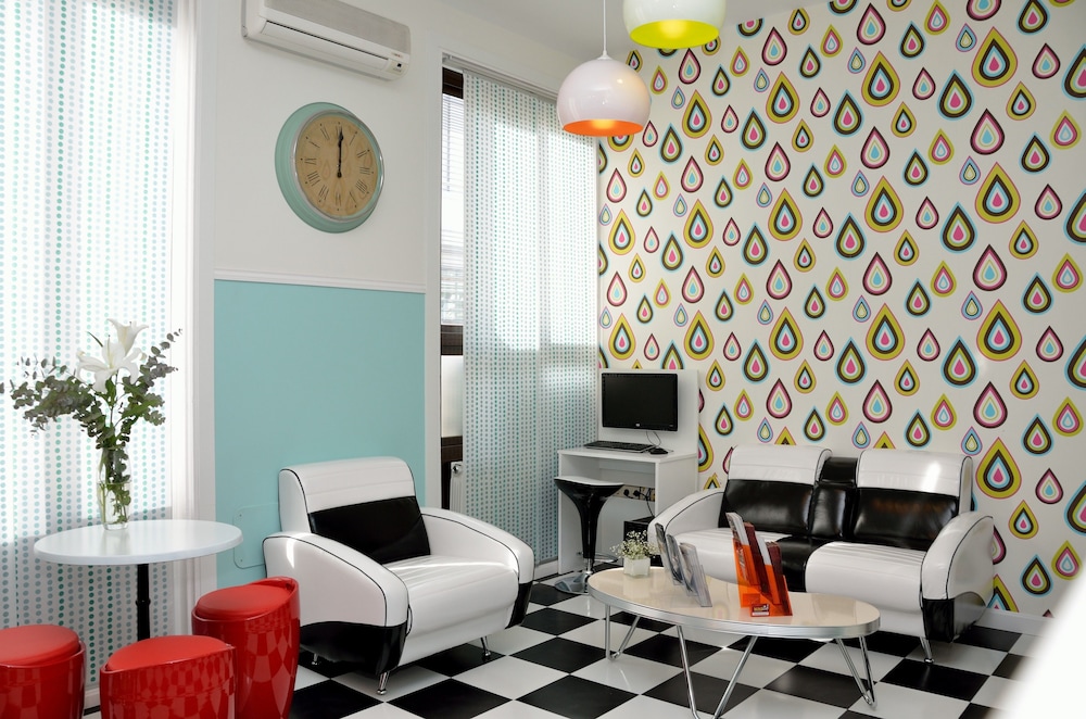 Hostal Far Home Plaza Mayor 22/25