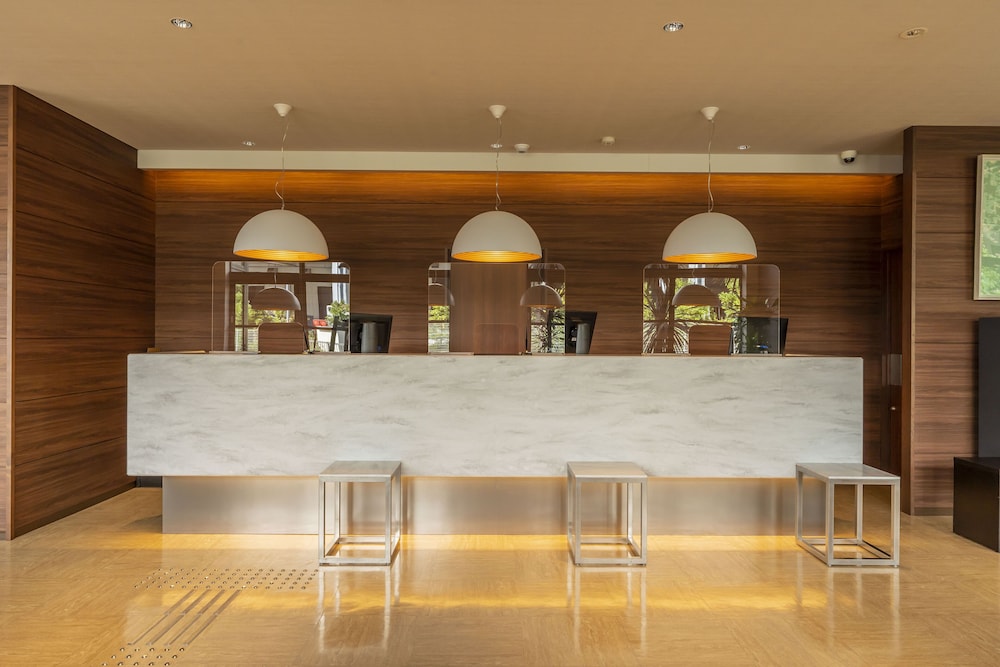 Cvs Bay Hotel 6/50