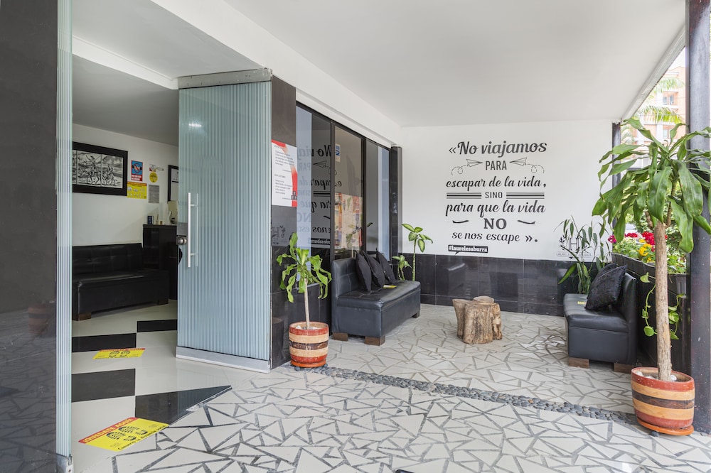 Hotel Laureles de Aburra Medellin 39/49