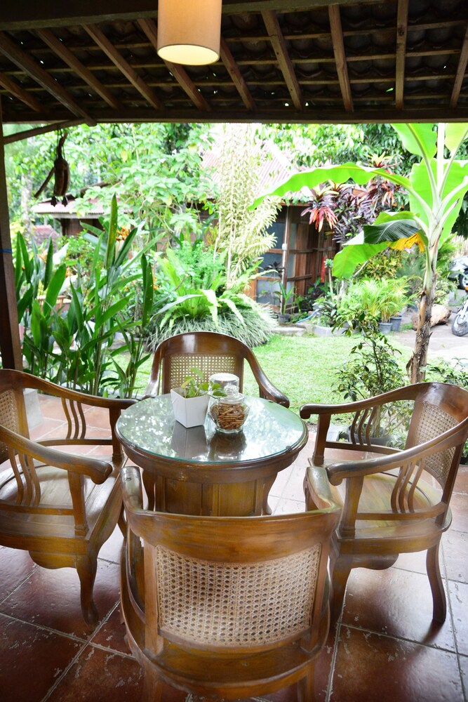 The Riverside Javanese Cottages 26/45