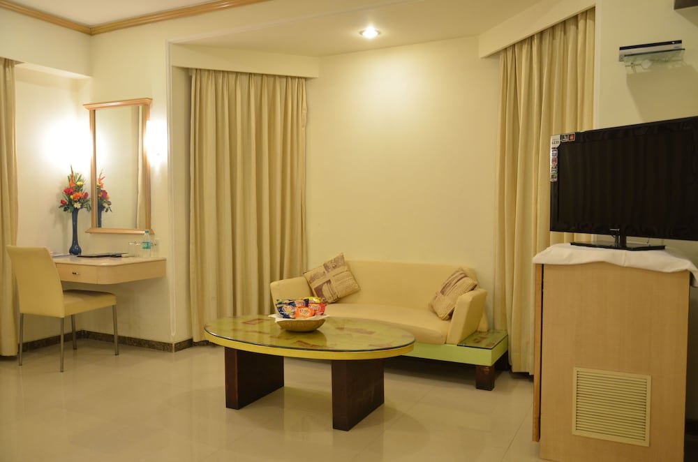 Garden Hotel 34/50