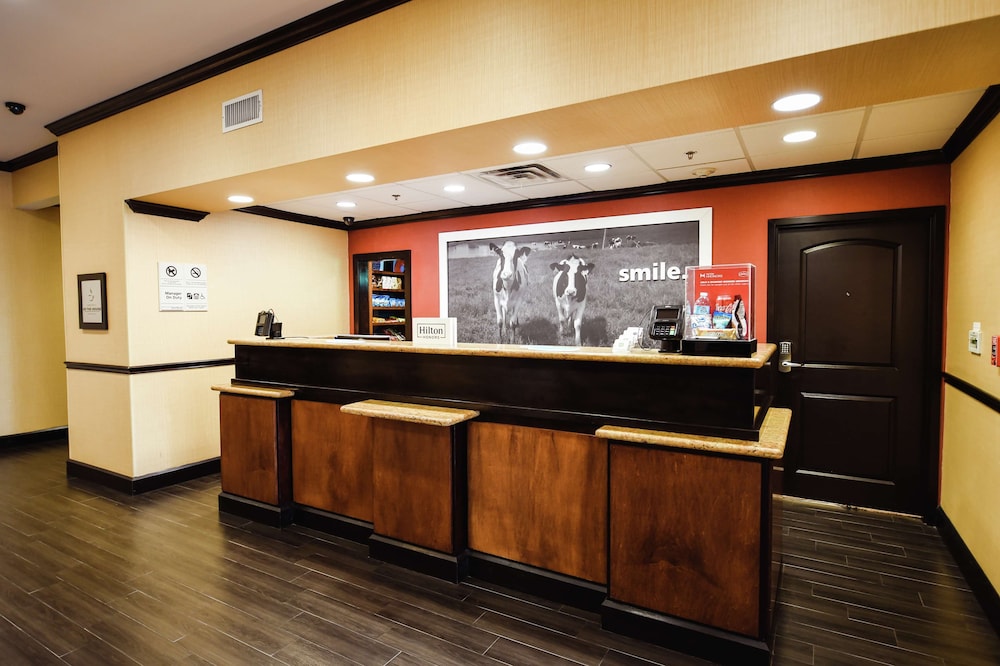Hampton Inn And Suites Pine Bluff 6/46