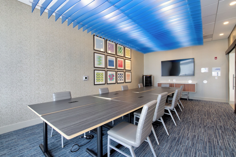 Holiday Inn Express and Suites Onalaska - La Crosse Area 65/71