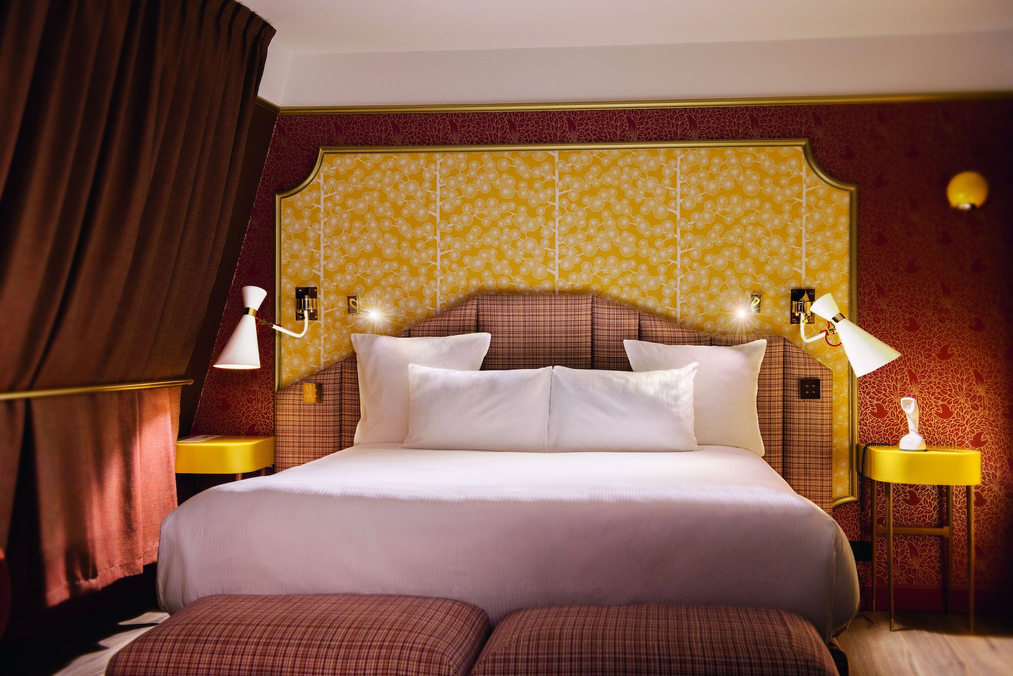 Feeling Good, Junior Suite
