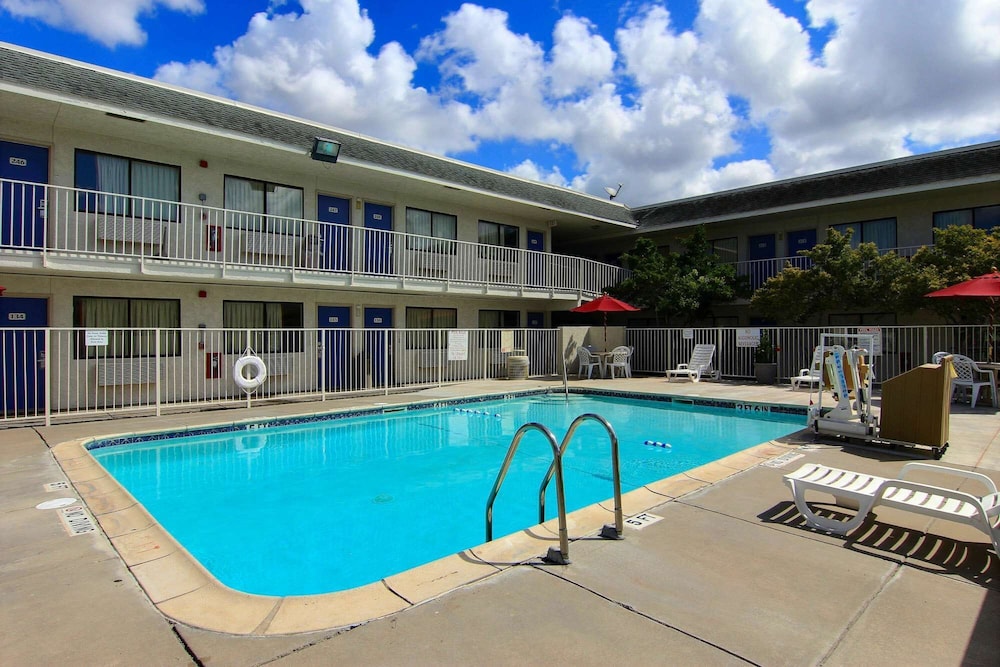 Motel6 Kingsville, TX in KINGSVILLE - TX