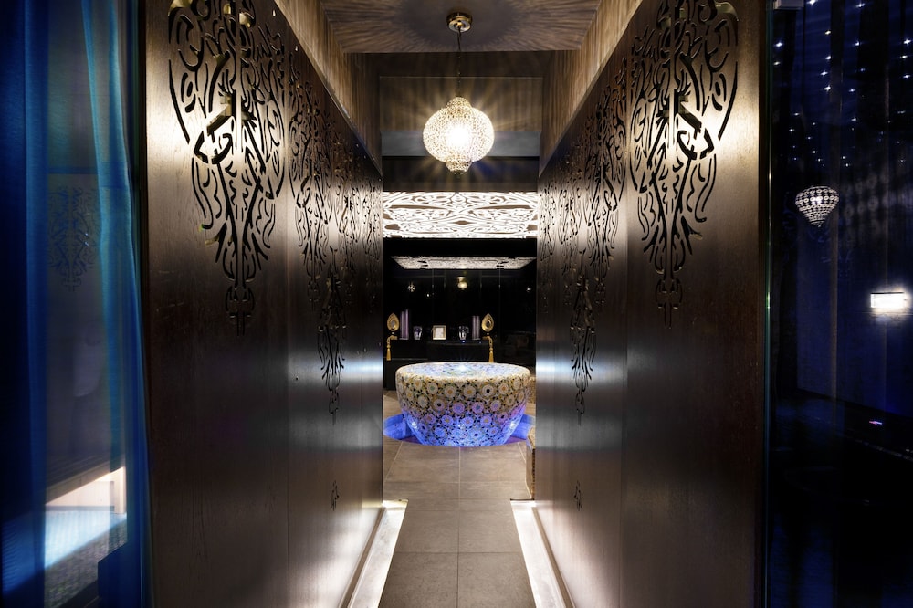 Zlaty Klucik Hotel 8/69