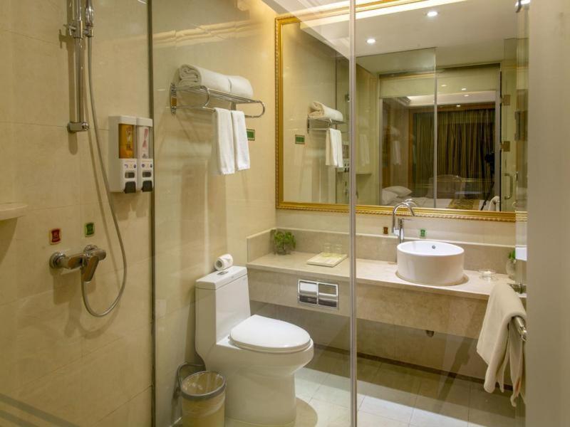 Vienna Hotel Shanghai Yangpu Wujiaochang 28/29