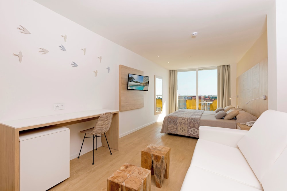 Premium, Twin Beds, Sofa, Balcony