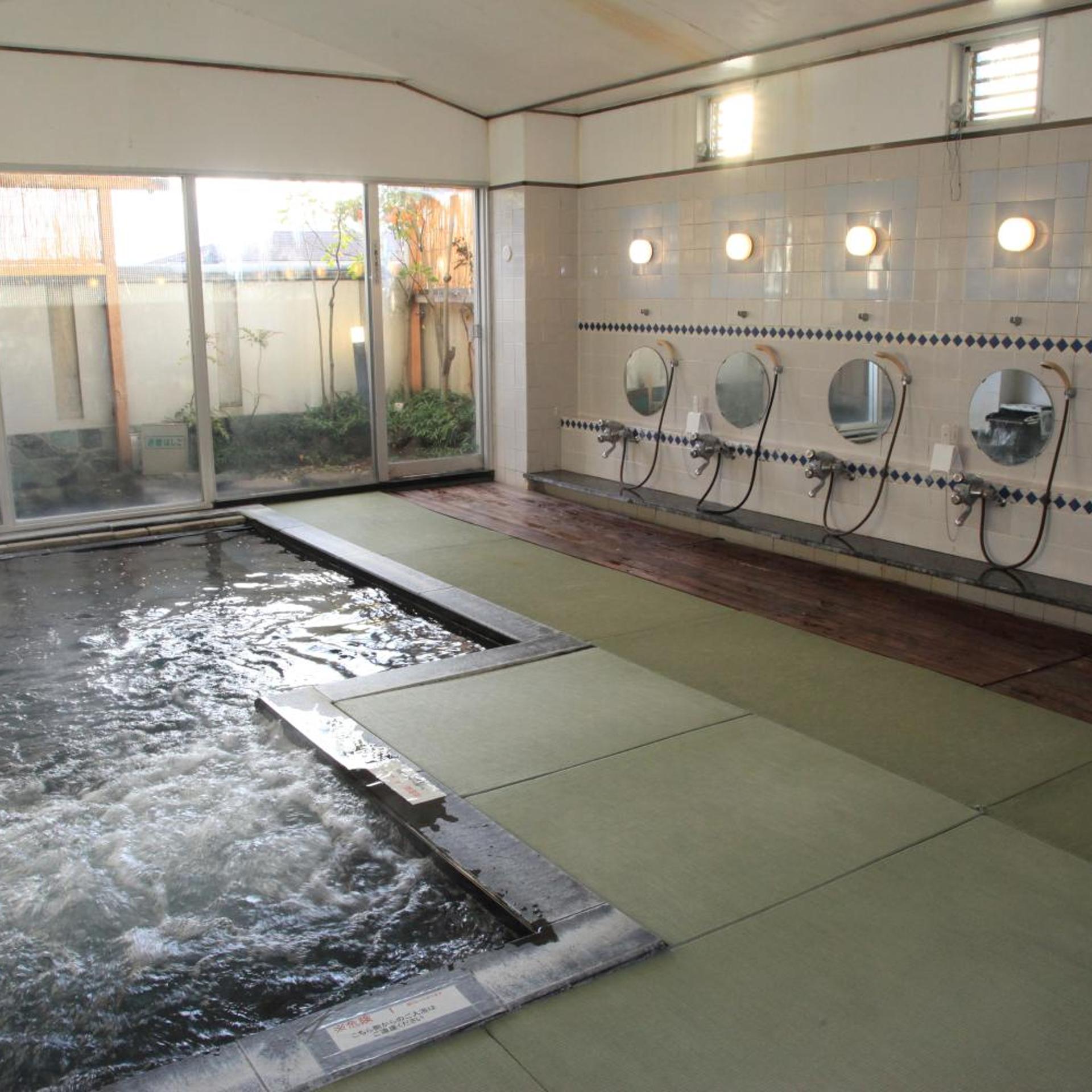 Hotel New Kotobuki 25/50