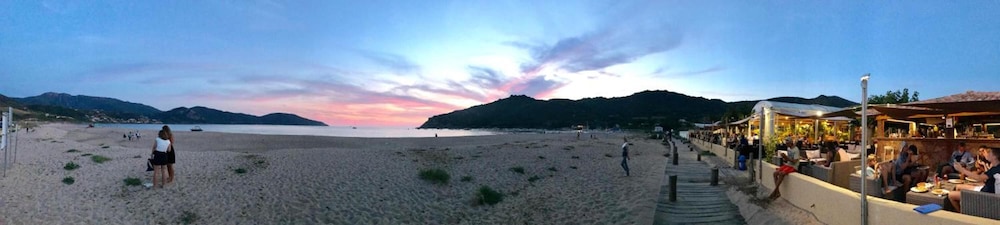 Marina Di Lava Hotel 52/60