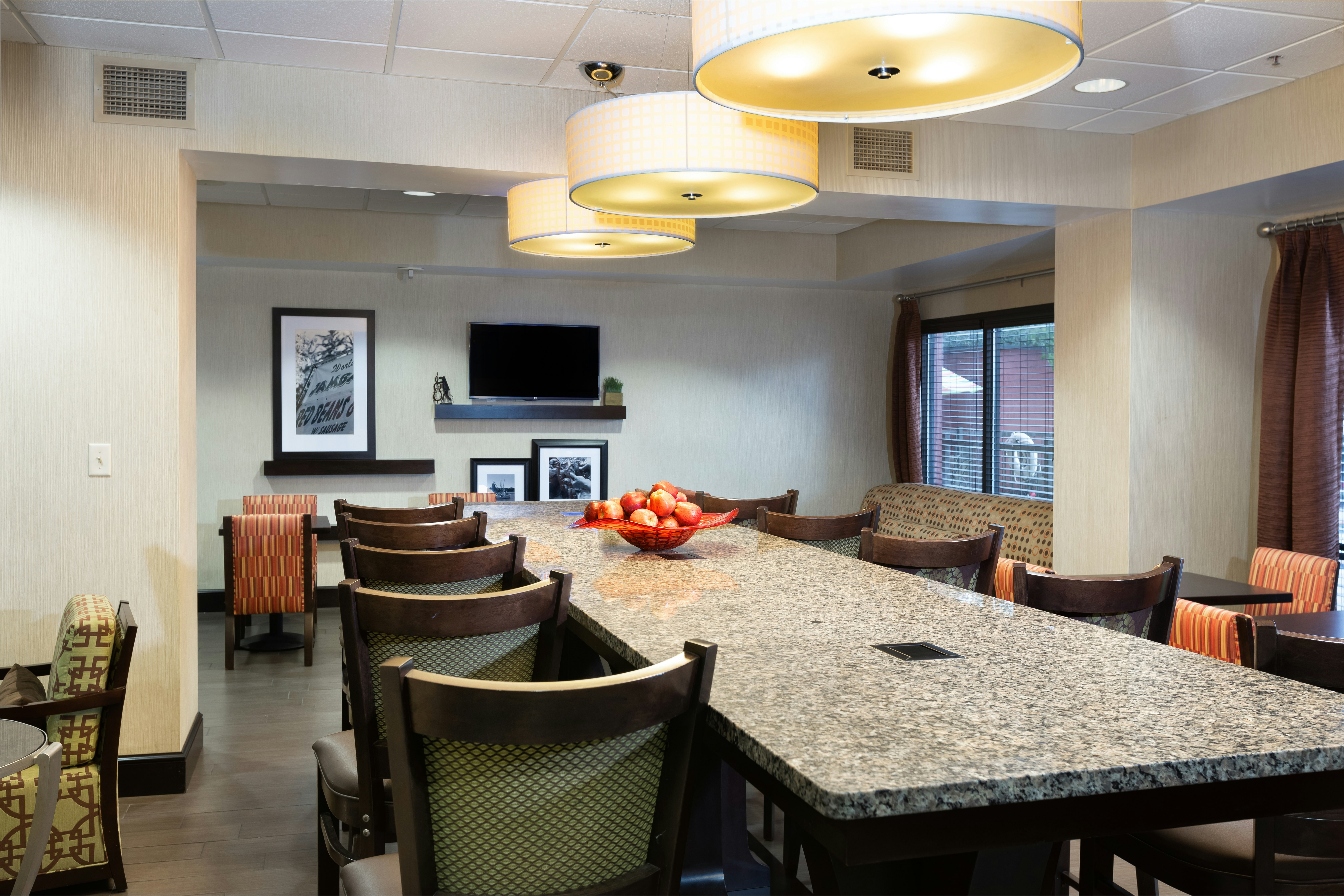 Hampton Inn Houma 20/25